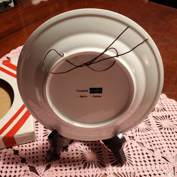 Vintage Switzerland Collector Plate - Creation Melpa Bulle Cow  SOUVENIR IN BOX - Picture 4 of 7